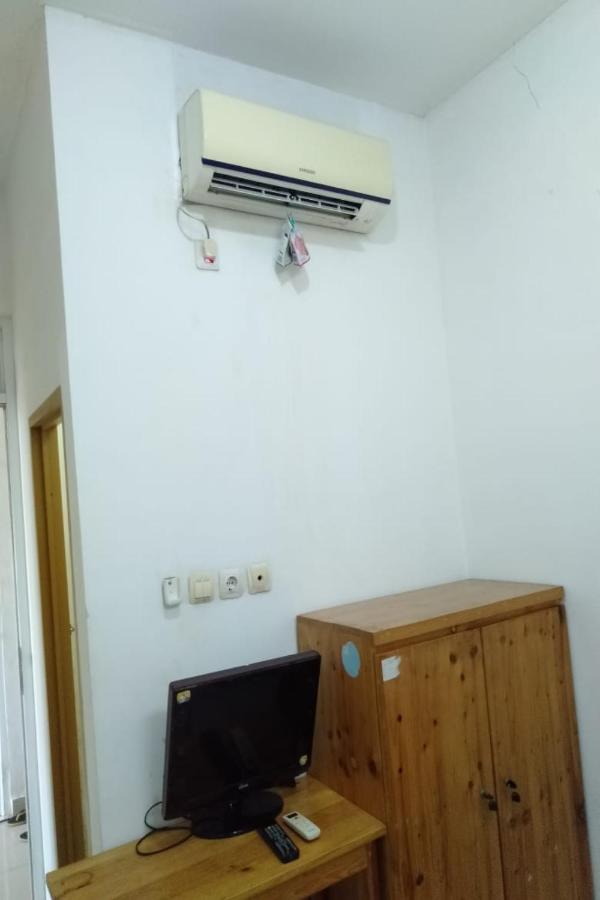 Spot On 90538 Wisma Dewi Syariah Jakarta Exteriör bild